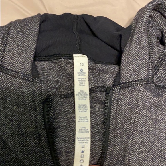 Lululemon Jacket - Picture 2 of 4